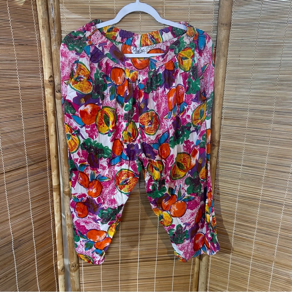 Vintage Womens Plus Size Medium Fruit Capris